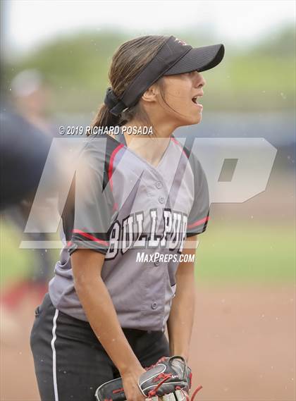 Thumbnail 1 in Hanford vs. Kingsburg (CIF CS D2 Final) photogallery.