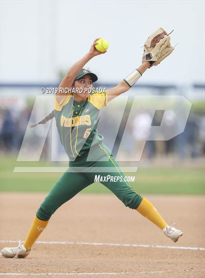 Thumbnail 2 in Hanford vs. Kingsburg (CIF CS D2 Final) photogallery.