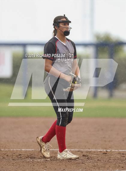 Thumbnail 2 in Hanford vs. Kingsburg (CIF CS D2 Final) photogallery.