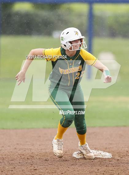Thumbnail 2 in Hanford vs. Kingsburg (CIF CS D2 Final) photogallery.