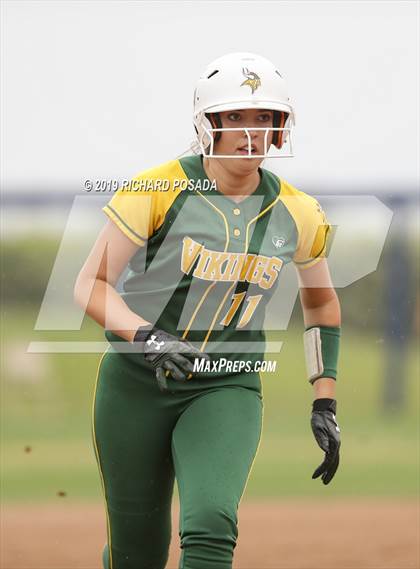 Thumbnail 3 in Hanford vs. Kingsburg (CIF CS D2 Final) photogallery.