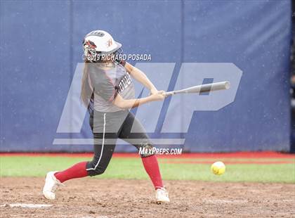 Thumbnail 1 in Hanford vs. Kingsburg (CIF CS D2 Final) photogallery.