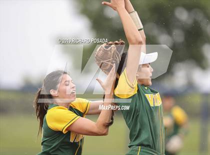 Thumbnail 3 in Hanford vs. Kingsburg (CIF CS D2 Final) photogallery.