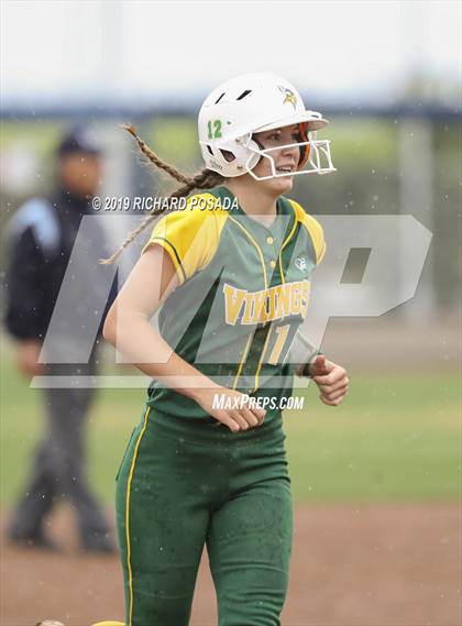Thumbnail 1 in Hanford vs. Kingsburg (CIF CS D2 Final) photogallery.