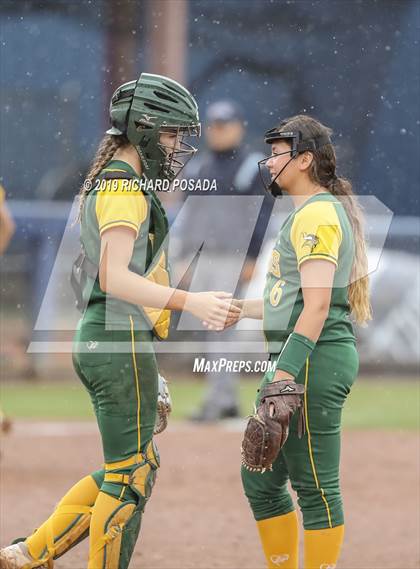 Thumbnail 3 in Hanford vs. Kingsburg (CIF CS D2 Final) photogallery.