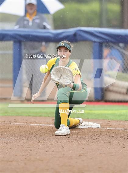 Thumbnail 3 in Hanford vs. Kingsburg (CIF CS D2 Final) photogallery.