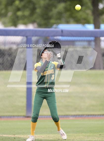 Thumbnail 2 in Hanford vs. Kingsburg (CIF CS D2 Final) photogallery.