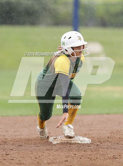 Thumbnail 2 in Hanford vs. Kingsburg (CIF CS D2 Final) photogallery.