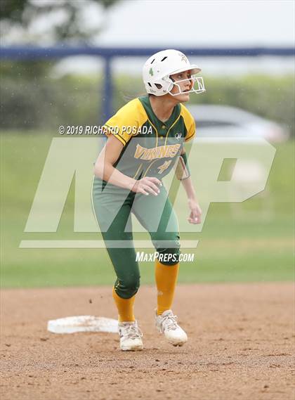 Thumbnail 2 in Hanford vs. Kingsburg (CIF CS D2 Final) photogallery.