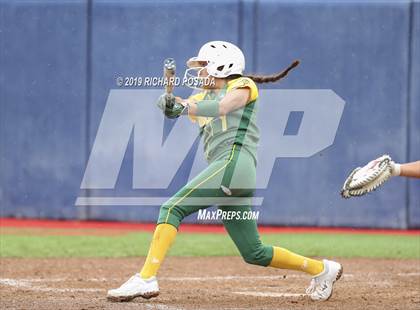 Thumbnail 1 in Hanford vs. Kingsburg (CIF CS D2 Final) photogallery.