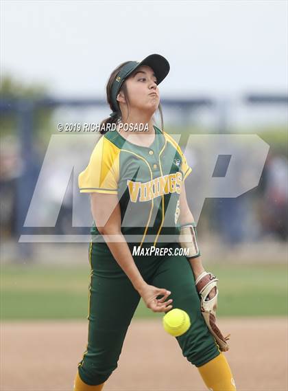 Thumbnail 2 in Hanford vs. Kingsburg (CIF CS D2 Final) photogallery.