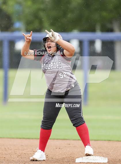 Thumbnail 2 in Hanford vs. Kingsburg (CIF CS D2 Final) photogallery.