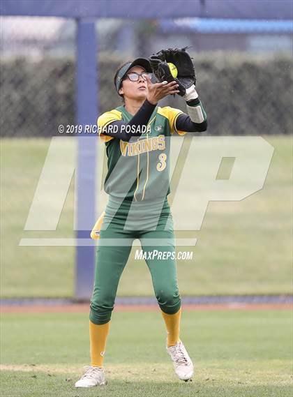 Thumbnail 3 in Hanford vs. Kingsburg (CIF CS D2 Final) photogallery.