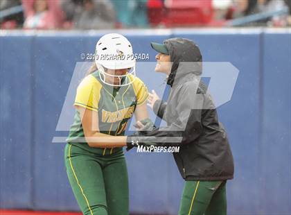 Thumbnail 2 in Hanford vs. Kingsburg (CIF CS D2 Final) photogallery.