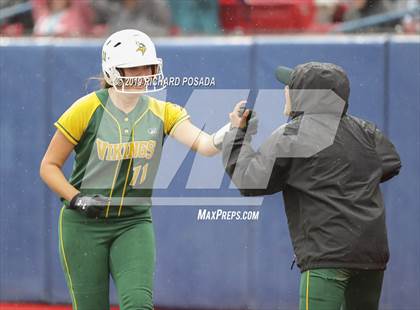 Thumbnail 1 in Hanford vs. Kingsburg (CIF CS D2 Final) photogallery.