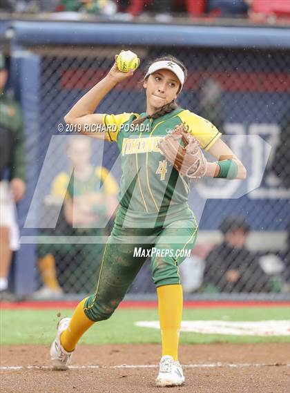 Thumbnail 2 in Hanford vs. Kingsburg (CIF CS D2 Final) photogallery.