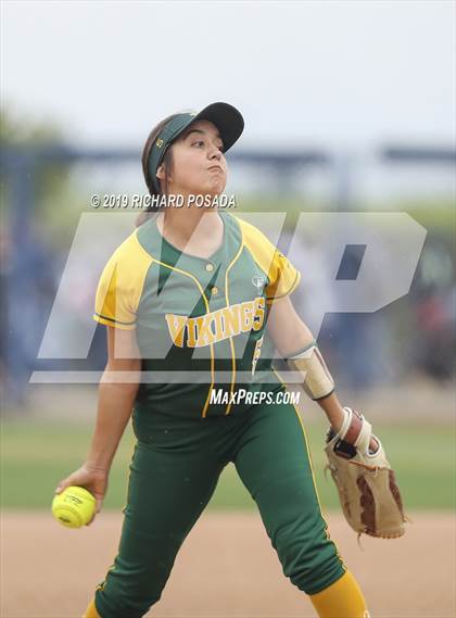 Thumbnail 3 in Hanford vs. Kingsburg (CIF CS D2 Final) photogallery.