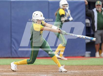 Thumbnail 3 in Hanford vs. Kingsburg (CIF CS D2 Final) photogallery.