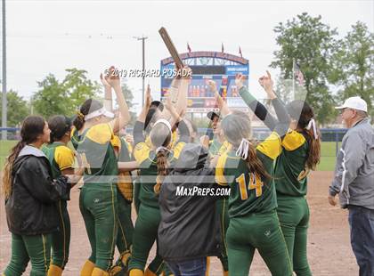 Thumbnail 2 in Hanford vs. Kingsburg (CIF CS D2 Final) photogallery.