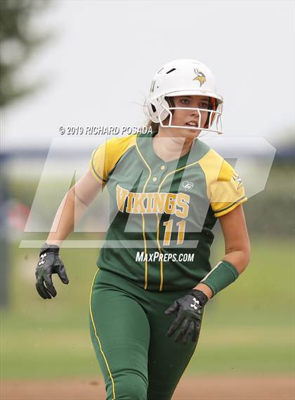 Thumbnail 2 in Hanford vs. Kingsburg (CIF CS D2 Final) photogallery.