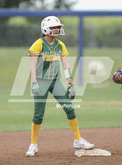 Thumbnail 2 in Hanford vs. Kingsburg (CIF CS D2 Final) photogallery.