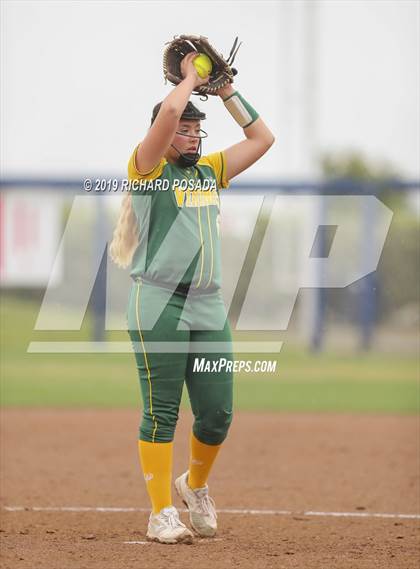 Thumbnail 3 in Hanford vs. Kingsburg (CIF CS D2 Final) photogallery.