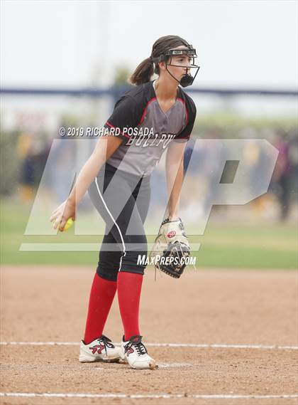Thumbnail 1 in Hanford vs. Kingsburg (CIF CS D2 Final) photogallery.