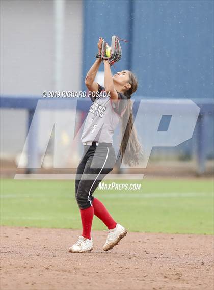 Thumbnail 2 in Hanford vs. Kingsburg (CIF CS D2 Final) photogallery.