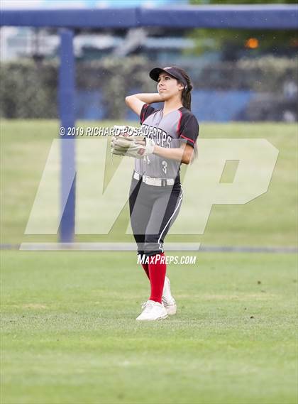 Thumbnail 1 in Hanford vs. Kingsburg (CIF CS D2 Final) photogallery.