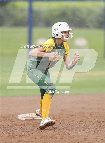 Thumbnail 1 in Hanford vs. Kingsburg (CIF CS D2 Final) photogallery.