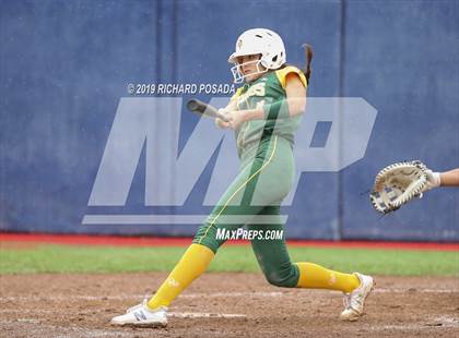 Thumbnail 1 in Hanford vs. Kingsburg (CIF CS D2 Final) photogallery.