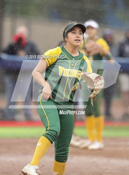 Thumbnail 3 in Hanford vs. Kingsburg (CIF CS D2 Final) photogallery.