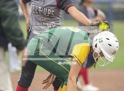 Thumbnail 2 in Hanford vs. Kingsburg (CIF CS D2 Final) photogallery.