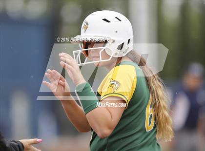 Thumbnail 1 in Hanford vs. Kingsburg (CIF CS D2 Final) photogallery.