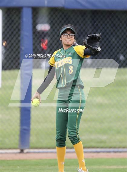 Thumbnail 1 in Hanford vs. Kingsburg (CIF CS D2 Final) photogallery.