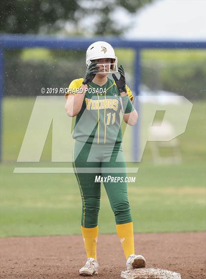 Thumbnail 2 in Hanford vs. Kingsburg (CIF CS D2 Final) photogallery.