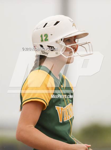 Thumbnail 2 in Hanford vs. Kingsburg (CIF CS D2 Final) photogallery.