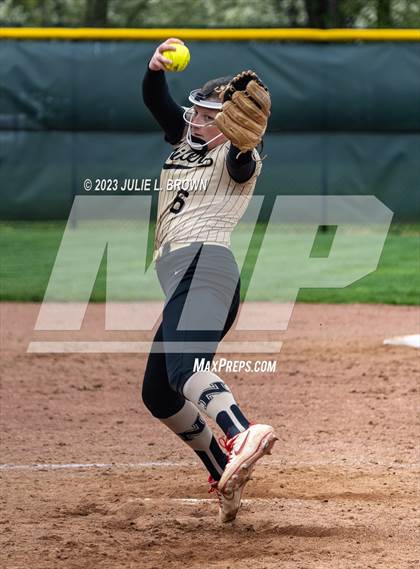 Thumbnail 1 in Noblesville vs Castle (Carmel Invite) photogallery.