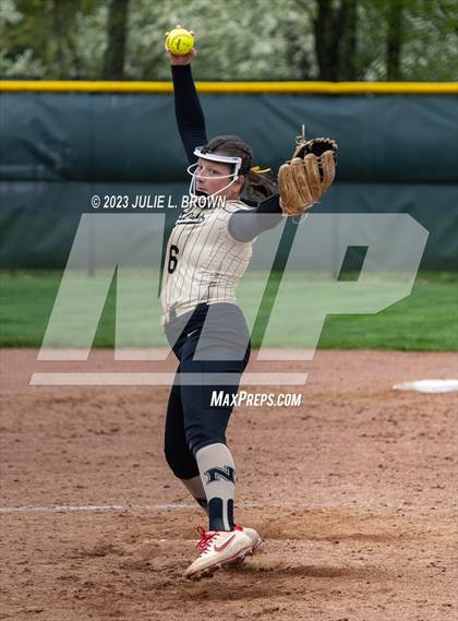 Thumbnail 2 in Noblesville vs Castle (Carmel Invite) photogallery.