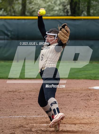Thumbnail 3 in Noblesville vs Castle (Carmel Invite) photogallery.