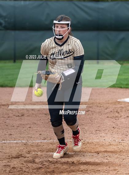 Thumbnail 3 in Noblesville vs Castle (Carmel Invite) photogallery.