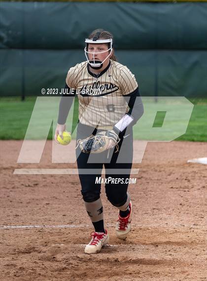 Thumbnail 2 in Noblesville vs Castle (Carmel Invite) photogallery.