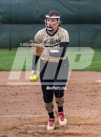 Thumbnail 2 in Noblesville vs Castle (Carmel Invite) photogallery.