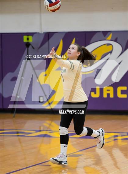 Thumbnail 2 in Benjamin Franklin vs Show Low (AIA 3A Round 1 Playoff) photogallery.