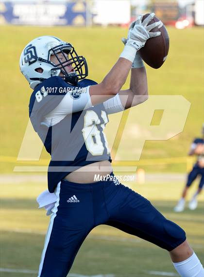 Thumbnail 3 in Knoxville Catholic Soddy Daisy photogallery.