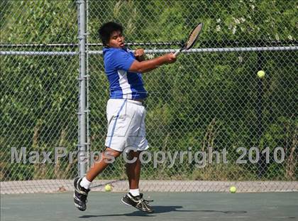 Thumbnail 3 in Chattahoochee vs Alpharetta (5A Round 1 Playoffs) photogallery.