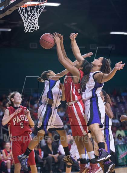 Thumbnail 1 in Page vs Porter Ridge (NCHSAA 4A Western Regional Final) photogallery.