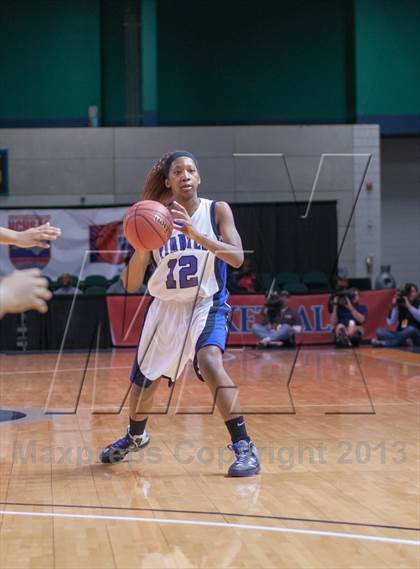 Thumbnail 1 in Page vs Porter Ridge (NCHSAA 4A Western Regional Final) photogallery.