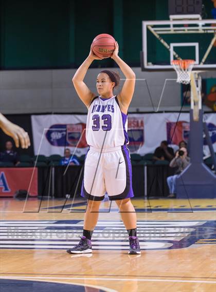 Thumbnail 2 in Page vs Porter Ridge (NCHSAA 4A Western Regional Final) photogallery.