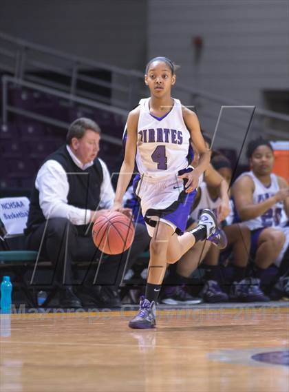 Thumbnail 2 in Page vs Porter Ridge (NCHSAA 4A Western Regional Final) photogallery.